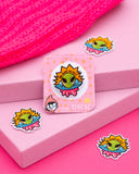 Brosa "Nu sunt de aici"